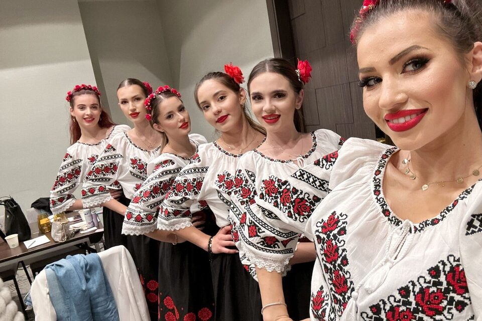 Dansuri traditionale romanesti la nunta